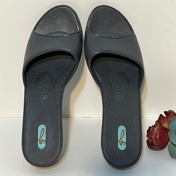 OKA Bee Womens Comfort Beach Sandals Size 9 - Picture 3 of 9